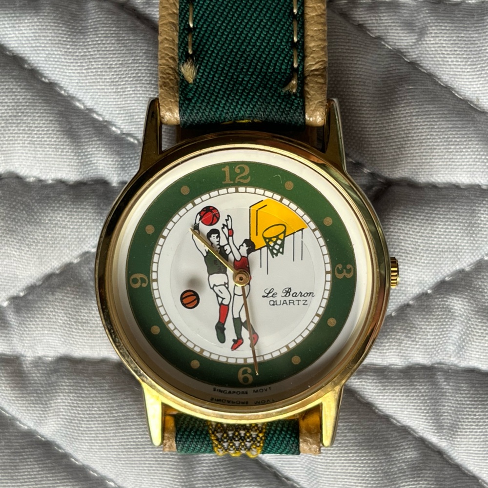 Vintage men’s basketball watch